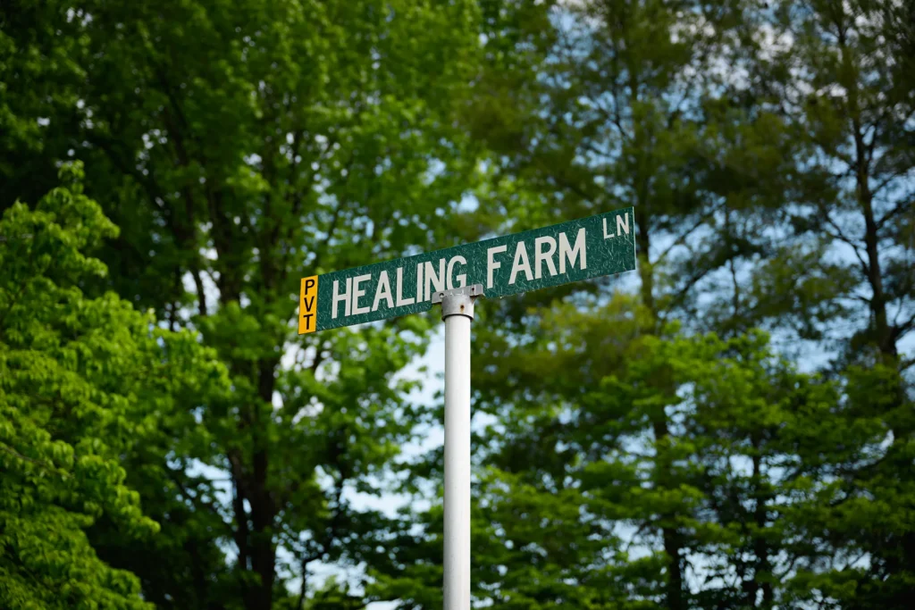 Healing Farm Lane sign